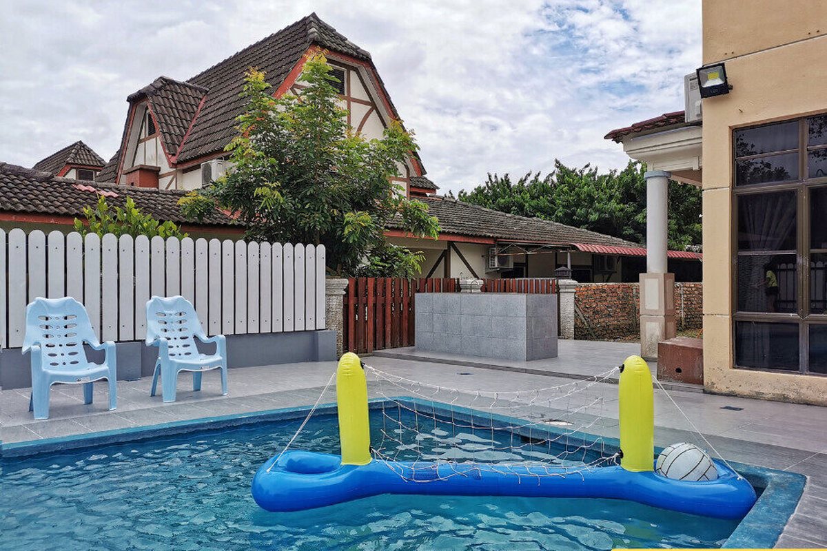 Gathering Love — private pool villa at A'Famosa Resort, Melaka
